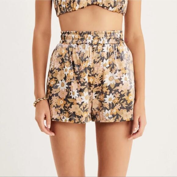 NEW Rumer The Label Paloma Floral Print High Waist Shorts - Picture 2 of 13